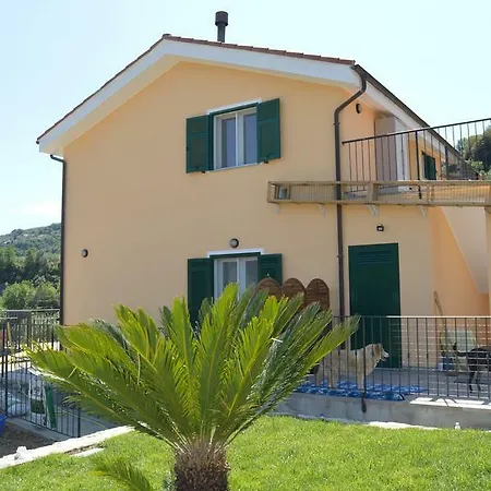 Bed & Breakfast Casa Kara Dolceacqua